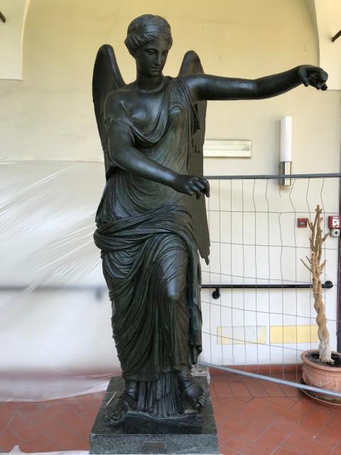 Vittoria Alata in bronzo (ph KAIROS Restauri)