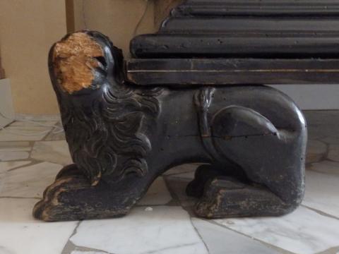 stato di fatto piedino credenza XVIII sec